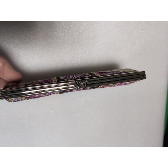 Vera Bradley Very Berry Paisley Double Kisslock Wallet - Picture 3 of 5